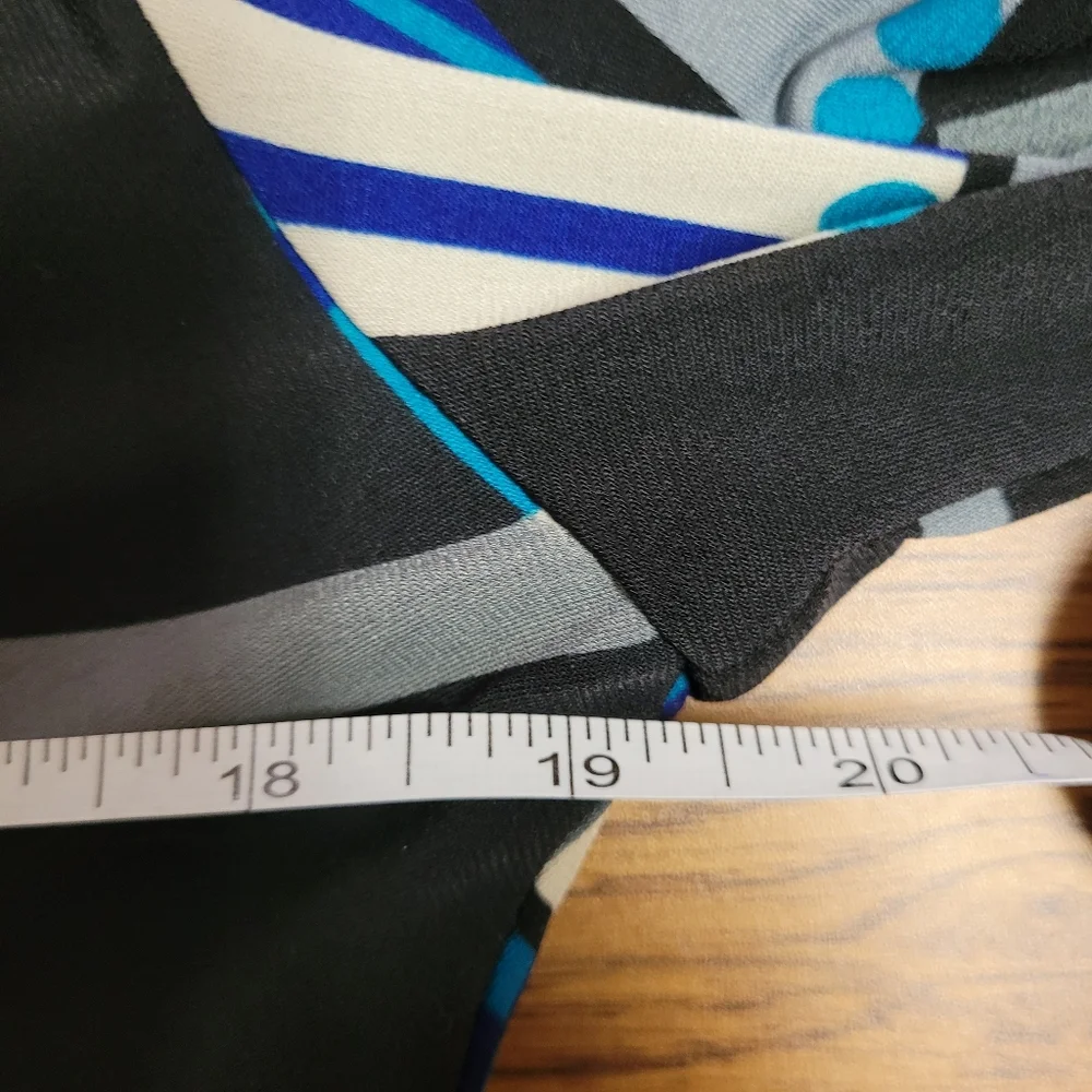 NWT Rabbit Rabbit Rabbit Designs Abstract Design Print Size 14 - Picture 7 of 9